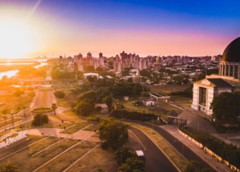 Comienzo de semana con aumento en las temperaturas y probabilidades de tormentas