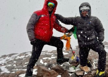 Sebastián Tissera y Rubén Sosa, nicoleños que hicieron historia al coronar la cima del Aconcagua