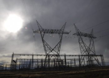 Baterías “anti apagones”: el Gobierno avanza con una licitación millonaria mientras deja afuera a San Nicolás