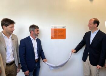Santiago Passaglia presente en la inauguración de los nuevos laboratorios de la UTN