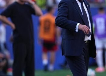 Alfaro: ‘Entraron 26 guerreros y salieron 26 leyendas’ tras la épica victoria de Paraguay