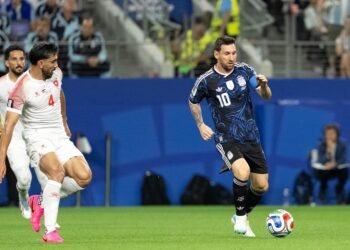 Argentina cierra la primera ronda del Mundial con un sólido 3-1 ante Jordania