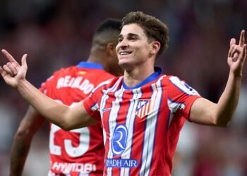 Atlético de Madrid fija en 500 millones la cláusula de Julián Álvarez