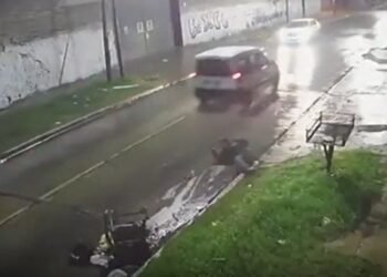Buscan al conductor que atropelló a un hombre en silla de ruedas y se dio a la fuga