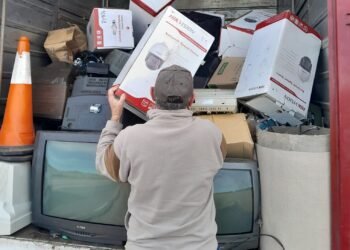 Campaña de RAEE: recolectaron 1.740 kilos de residuos electrónicos en las delegaciones
