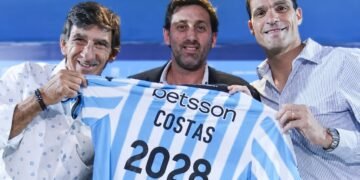 Crisis en Racing: Costas exige aclaraciones sobre su despido