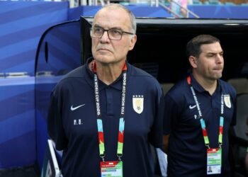 Crisis interna en Uruguay antes del duelo clave contra España