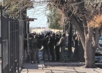 Detenido tras atrincherarse en su hogar en Mendoza con un dron térmico