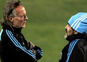 Fernando Signorini lanza duras críticas a Manuel Adorni tras su renuncia
