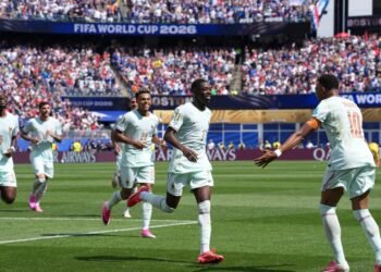 Francia arrasa a Noruega y se clasifica primera en el Grupo I del Mundial 2026