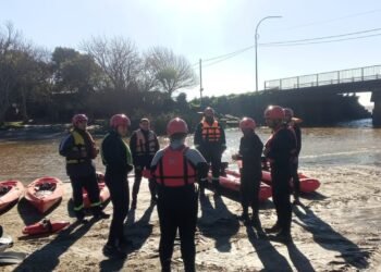 Hallan sin vida a uno de los pescadores desaparecidos en el Río de la Plata
