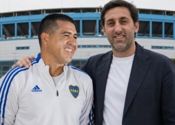 Ídolos del fútbol en la política: Riquelme y Milito enfrentan críticas por promesas no cumplidas