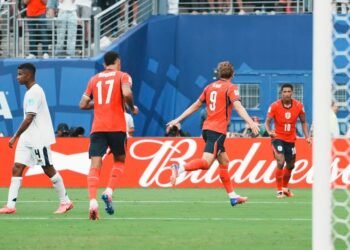 Inglaterra se clasifica primera en el Grupo L tras vencer a Panamá