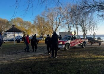 Intensifican la búsqueda de pescadores desaparecidos en el Río de la Plata