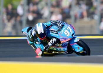 Marco Morelli se destaca y finaliza séptimo en Moto3 en Hungría