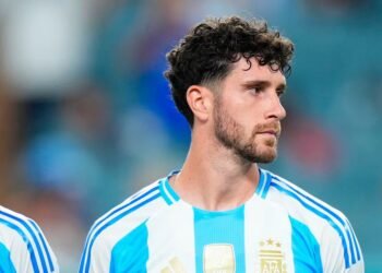 Marcos Senesi se une a la Selección Argentina en Kansas City