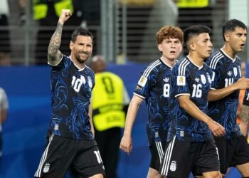 Messi brilla de nuevo: golazo de tiro libre ante Jordania