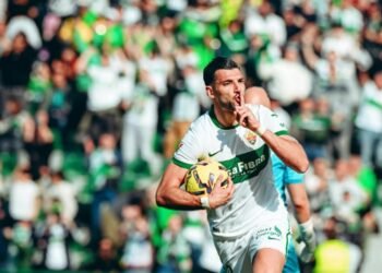 Rafa Mir, futbolista del Elche, condenado a ocho años y medio por agresión sexual