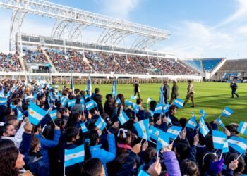 Recorrido especial de colectivos para el Día de la Bandera