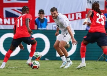Tim Payne y Nueva Zelanda caen ante Inglaterra en amistoso previo al Mundial