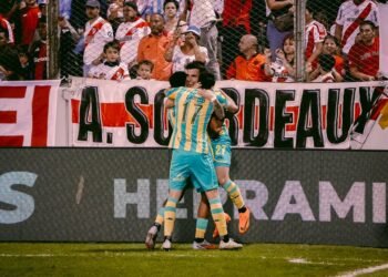 Aldosivi sorprende a River y avanza en la Copa Argentina 2026
