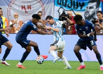 Argentina avanza a Octavos de Final tras una emocionante victoria sobre Cabo Verde