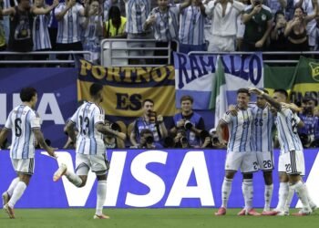 Argentina avanza a octavos tras una emocionante victoria sobre Cabo Verde