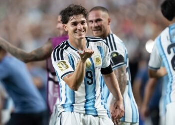 Argentina avanza a semifinales del Mundial tras vencer a Suiza