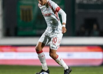 Argentinos Juniors logró una emocionante victoria ante Sarmiento en el debut del Clausura 2026