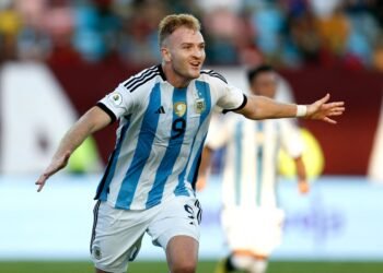 Boca a la caza de Luciano Gondou: un delantero con pasado riverplatense