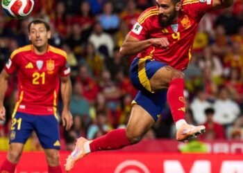 Borja Iglesias saluda a Trump en la premiación del Mundial 2026 con un gesto calculado