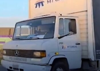 Camionero multado por cinco infracciones en Acceso Oeste