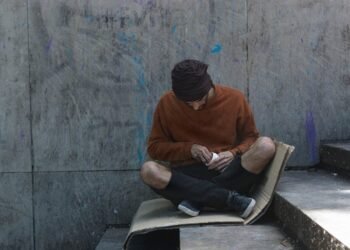 Casi la mitad de los jóvenes argentinos vive en condiciones de vulnerabilidad
