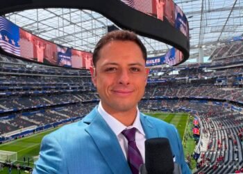 Chicharito aclara polémica con periodista argentino tras cruce en el Mundial