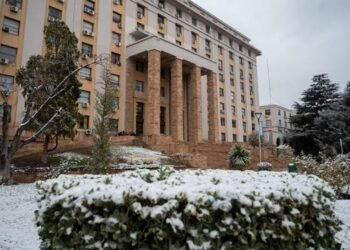 Clases suspendidas en Mendoza por intensas nevadas y mal tiempo