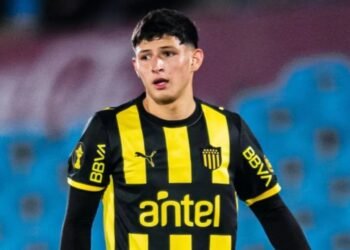 Cristian Jaime, el juvenil de River, se destaca en Peñarol y es comparado con Olise