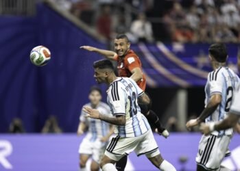 Cuti Romero inicia la remontada de Argentina ante Egipto en un emocionante 3-2