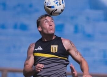 Demoran al hijo del presidente de Rosario Central con un revólver en su auto