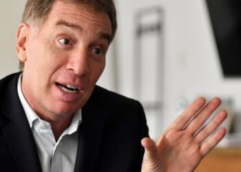 Diego Santilli, un mes de gestión entre acuerdos y reformas