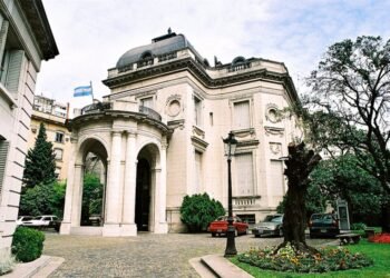 El Museo de Arte Decorativo presenta una exposición sobre la historia de la Selección Argentina