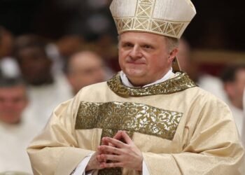El nuncio apostólico Michael Wallace Banach se presenta en Argentina