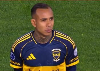 El regreso de Sebastián Villa a Boca: hinchas divididos en La Bombonera