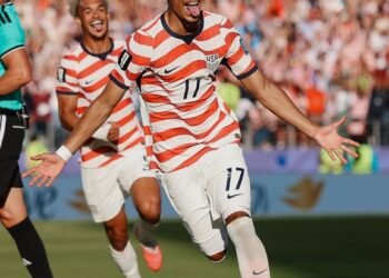 Estados Unidos avanza a octavos tras vencer a Bosnia 2-0 en el Mundial