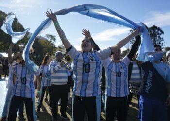Euforia en Buenos Aires tras la victoria de la Selección en los Fan Fest