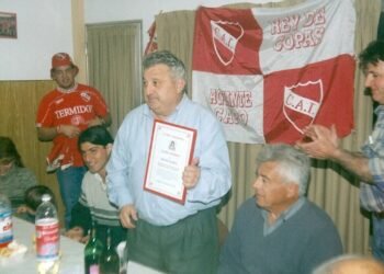Falleció Eduardo ‘Motoneta’ González, un ícono del periodismo de Independiente