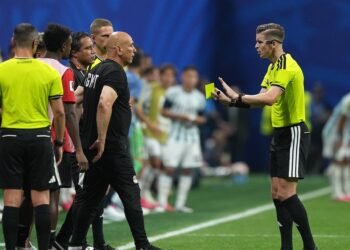 Hossam Hassan arremete contra el arbitraje tras la eliminación de Egipto