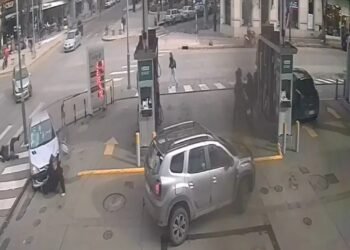 Impactante accidente en Mar del Plata: una mujer atropelló a dos peatones y fue detenida