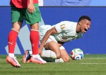 Kylian Mbappé preocupa a Francia tras ser sustituido en cuartos de final del Mundial 2026