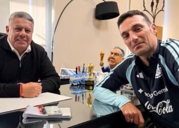 La AFA le ofrece a Scaloni un contrato hasta 2030 para seguir en la Selección