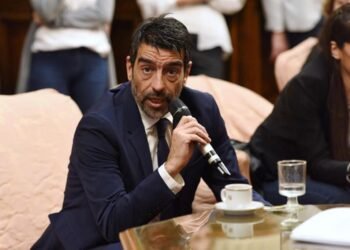 La Comisión de Inteligencia cita al jefe de la SIDE para aclarar hechos polémicos